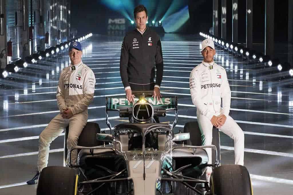 Mercedes F1 team helps doctors and infected patients of Coronavirus