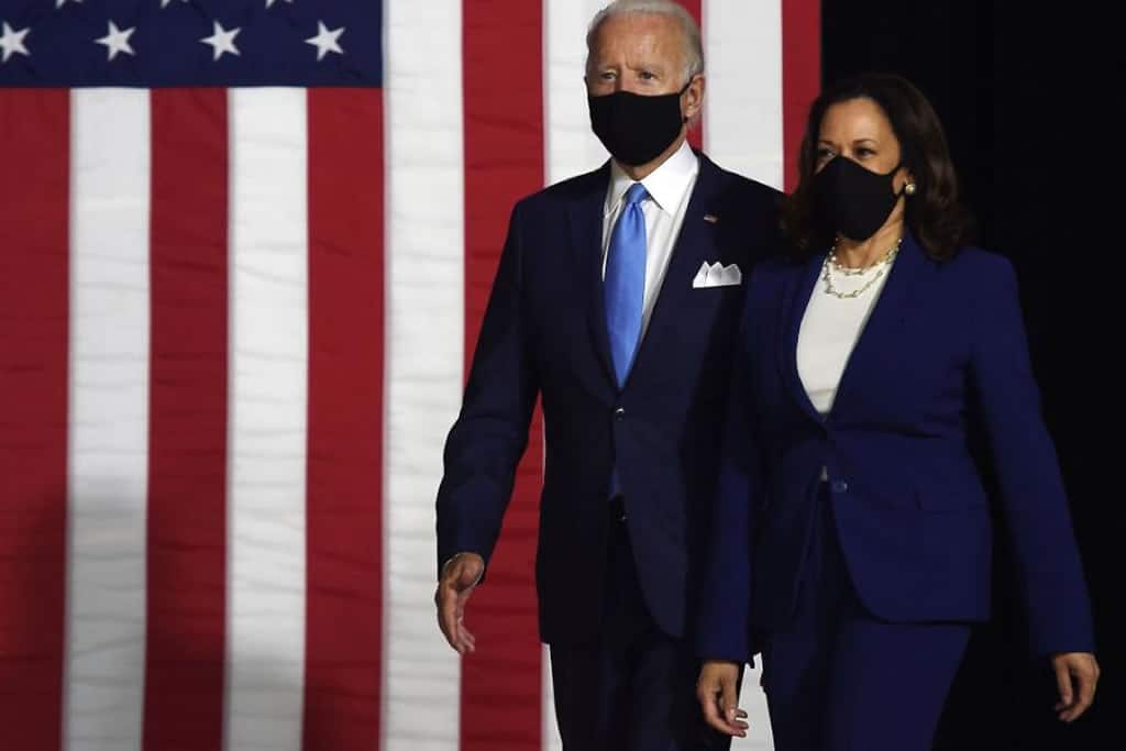  Joe Biden choose Kamala Harris as his deputy