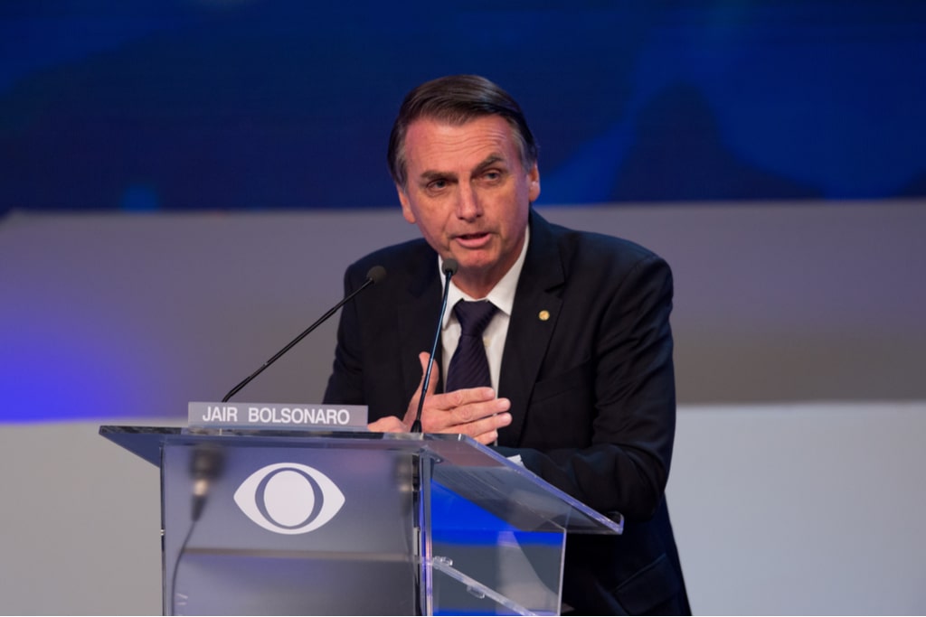 Bolsonaro in trouble as his political connections goes down