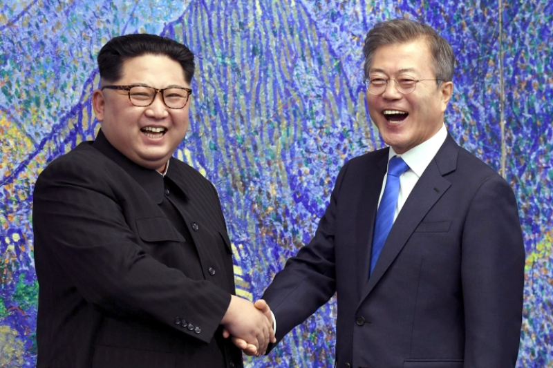  North and South Korea restore clogged cross-border hotline