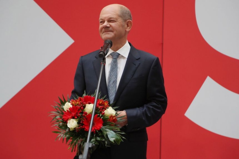  Scholz sworn in as new German chancellor