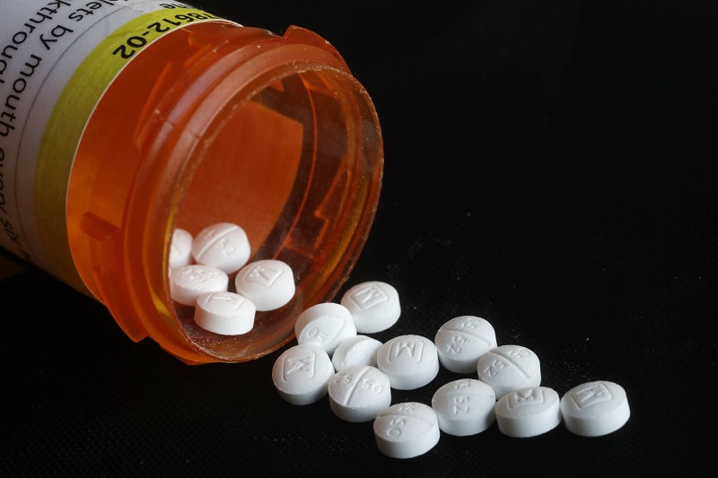  Why America Is Finding It Tough To Stop Sale Of Synthetic Opioids?
