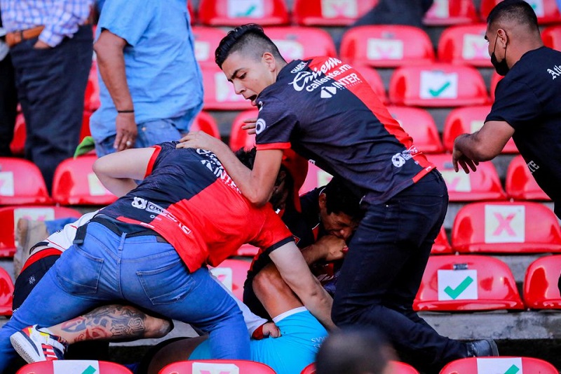 brawl injures 26 people mexican soccer league halts queretaro matches