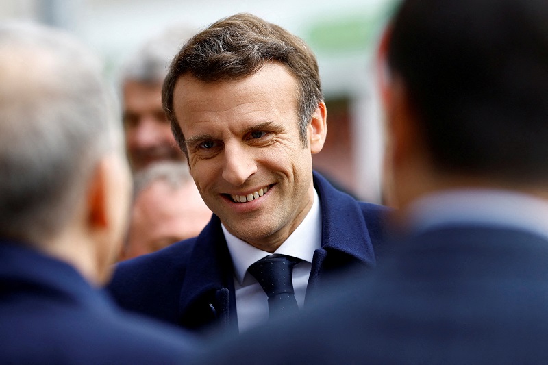  French Election: Emmanuel Macron Vs Le Pen On April 24