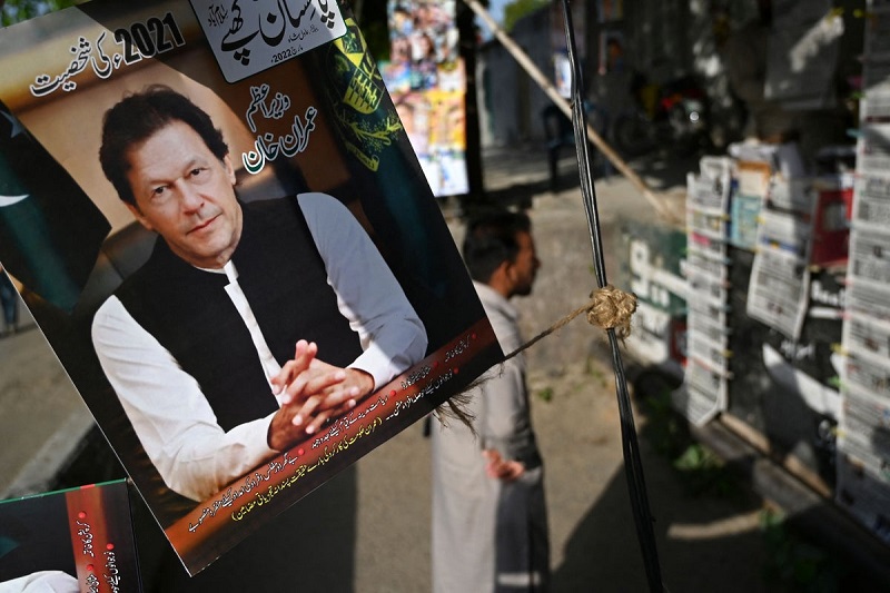 pakistan court almost confirms puster of pm imran khan