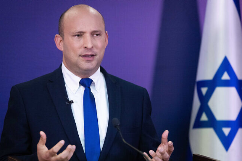  Bennett makes a ‘surprise’ visit to UAE to meet the ruler amid continuing standoff with Iran