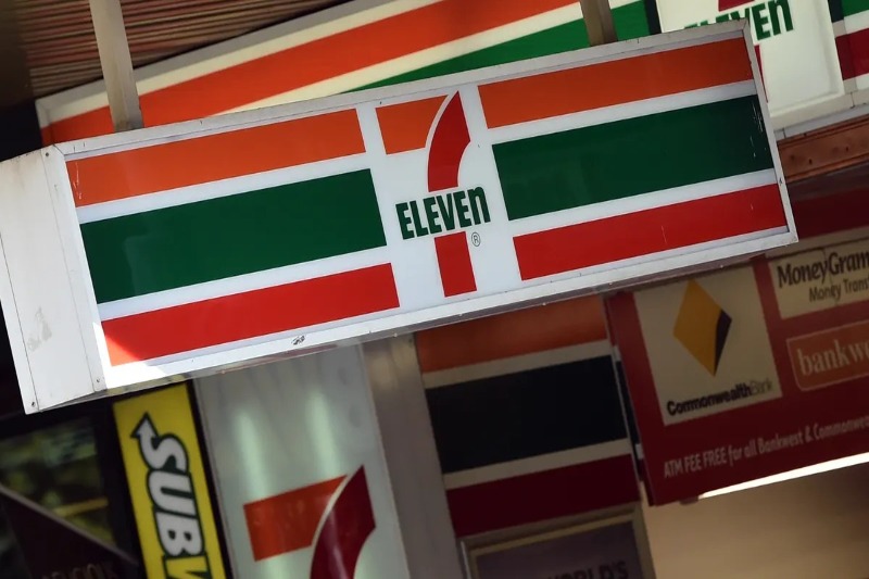  7-Eleven fires 880 US employees