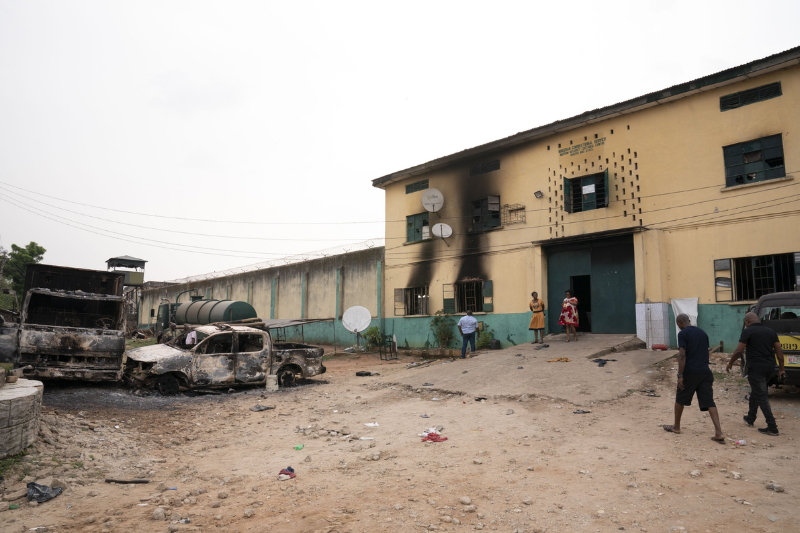  Jihadists attack Nigerian jail, 879 inmates escape