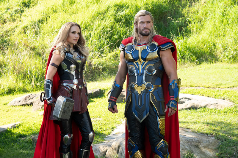 Chris Hemsworth quit meat before filming kiss with co-star Natalie Portman