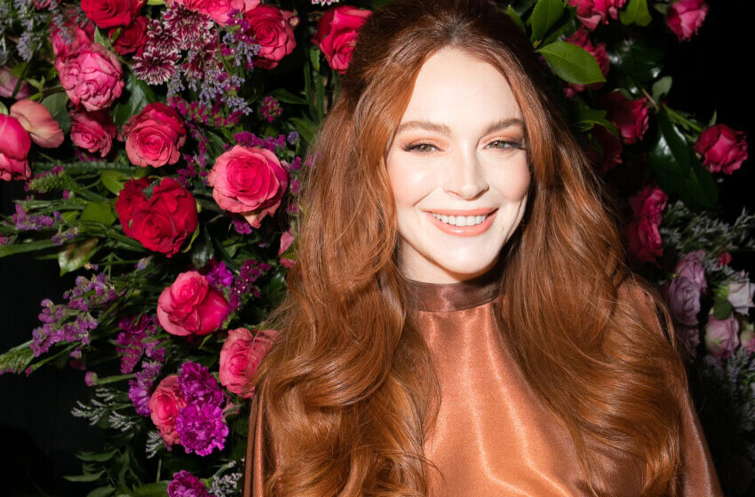  Lindsay Lohan attends the Christian Siriano NYC fashion show for her siblings Ali and Cody