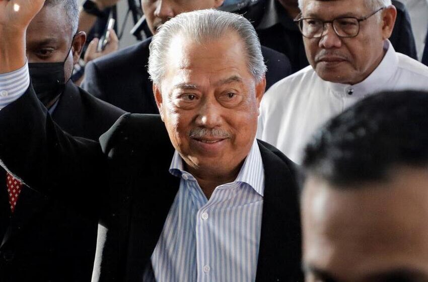  Former Malaysian PM Muhyiddin charged with corruption