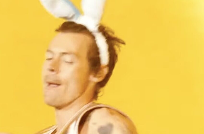  Coachella Drama: Bad Bunny Shades Harry Styles During Performance