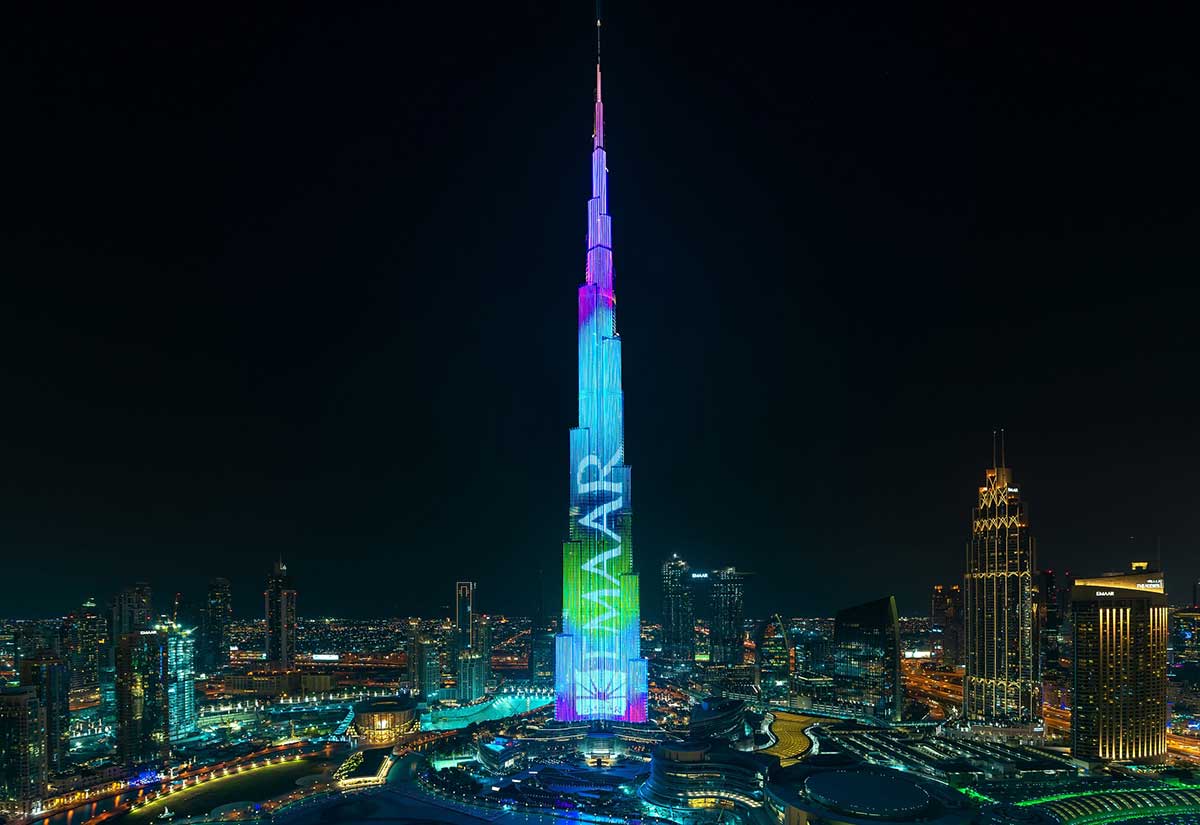 eibcww8k burj khalifas led facade