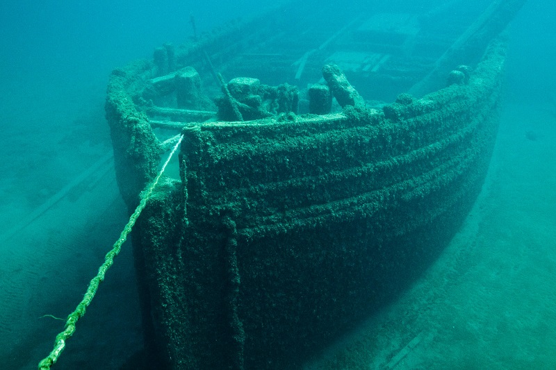 Desperate search continues for Titanic sub missing with five onboard