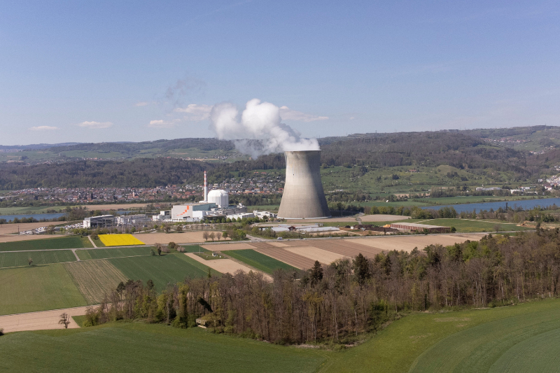 uae's bold move tripling global nuclear capacity by 2050