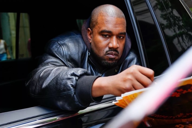  Kanye West Risks Being Canceled Before Italy Gig