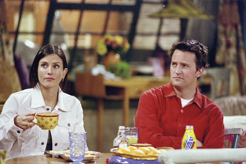  Matthew Perry Got A ‘Friends’ Storyline Axed, Didn’t Let Chandler Cheat On Monica