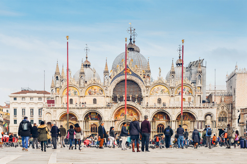  Venice Introducing Entry Fee For Day-Trippers ‘To Create A More Livable City’