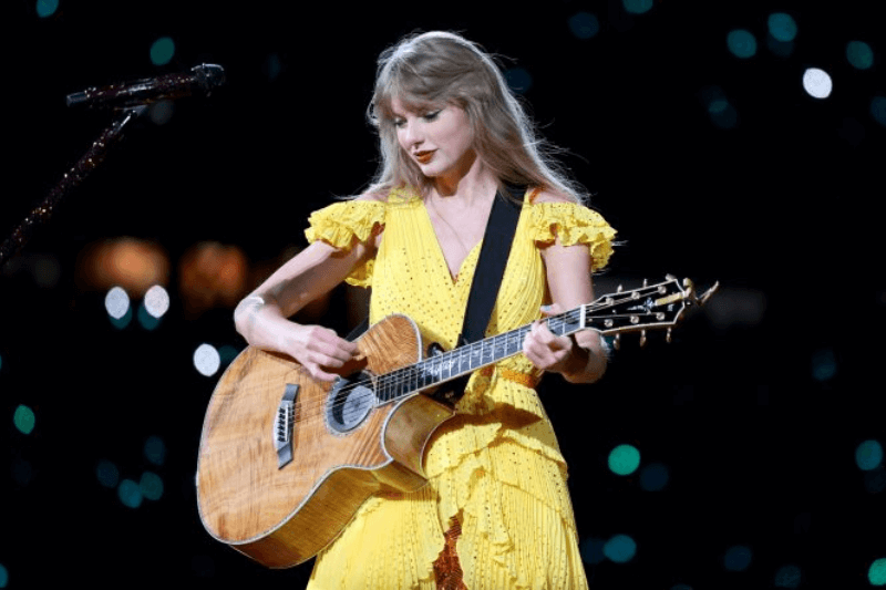 taylor swift shines in ttdp era tour debut (1)