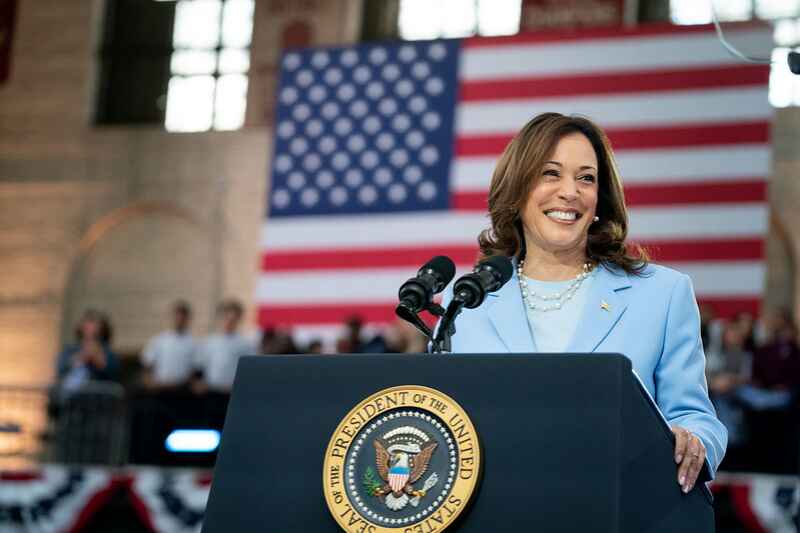 Kamala Harris Breaks Tradition with Early DNC Speech Thanking President Joe Biden