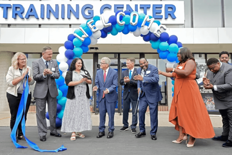 new career training hub opens at goodwill in columbia