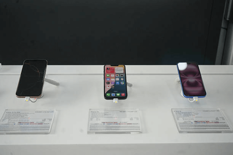 apple event 2025 iphone 17 iphone air watch series 11