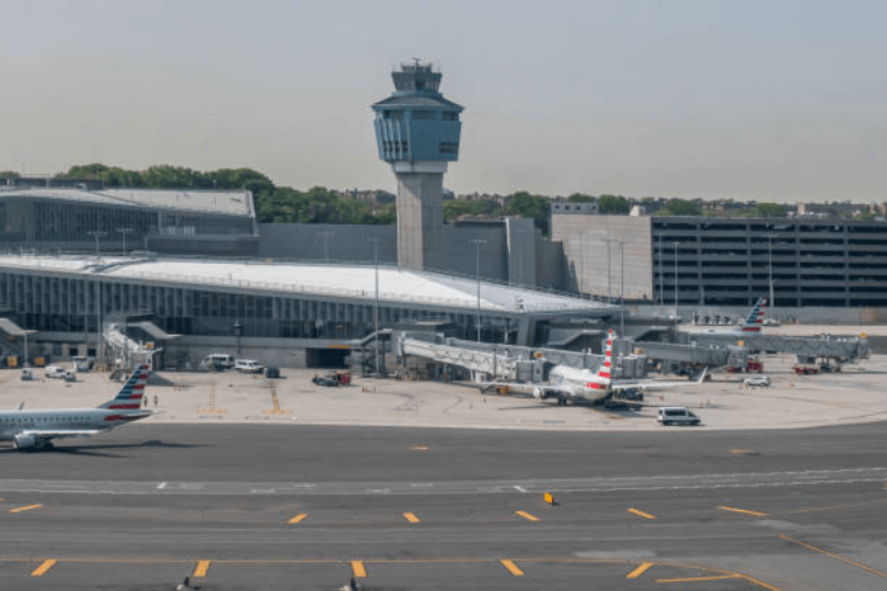 cheapest flights nyc jfk vs laguardia