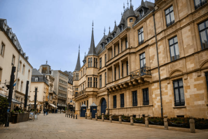 how to get residence permit in luxembourg