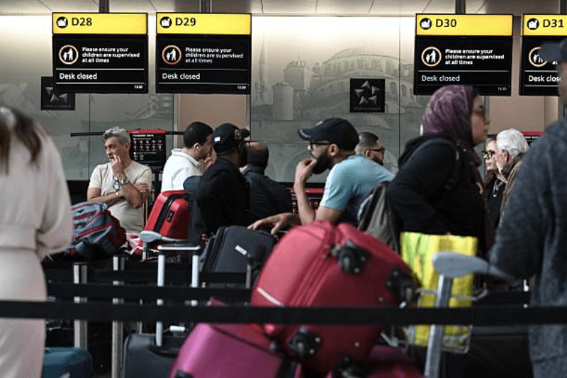 airport hacks to save time and avoid stress