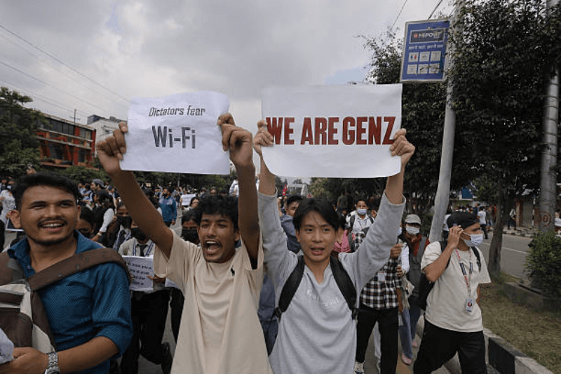  The Anti-Aesthetic Movement: The Beauty Rules of the Internet Are being Shattered by Gen Z