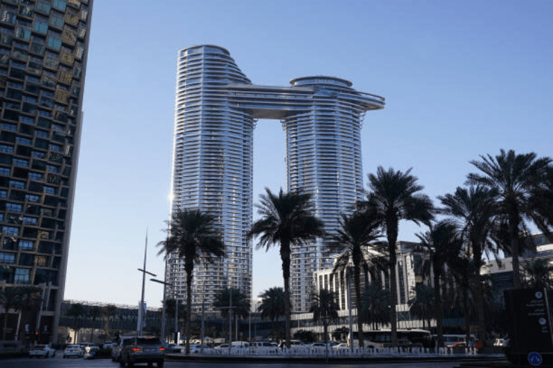  Best Luxury Hotels in Dubai With Infinity Pools (Skyline & Beach Views)