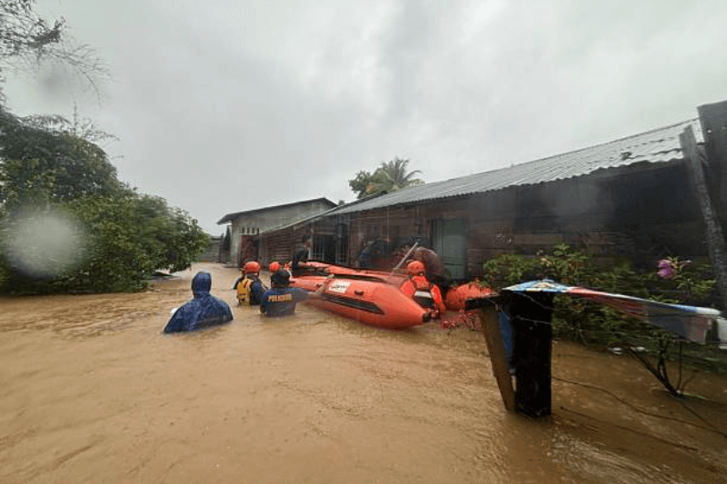sumatra floods 2025 environmental mismanagement indonesia