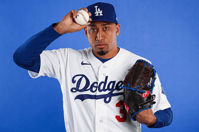 edwin diaz dodgers debut strikeouts opening thriller 2026