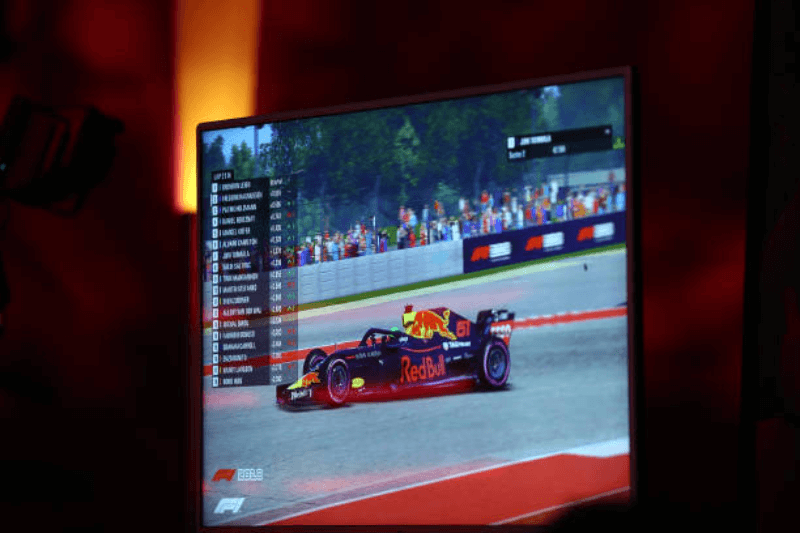 how to watch f1 live us without cable 2026