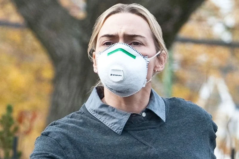 contagion (2011)