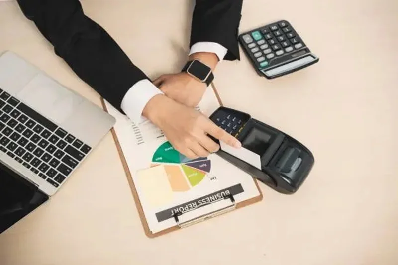 international debit cards abroad
