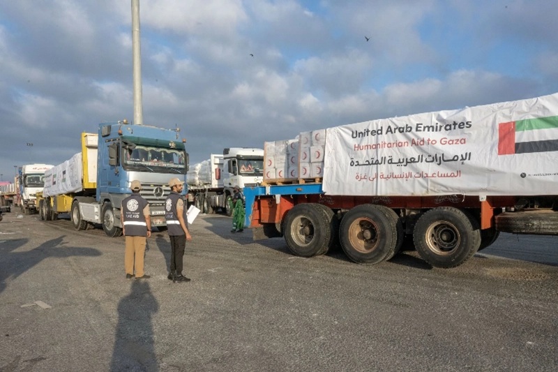 uae sends 817 tonnes gaza aid under operation chivalrous knight