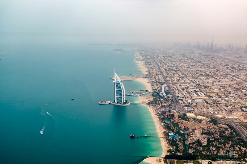 dubai opens new luxury beach resorts