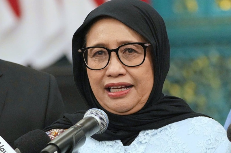 indonesia free meals agency chief resigns over health reasons