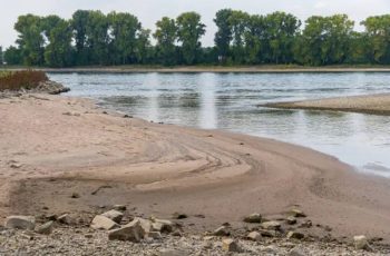 low rhine river levels in germany explained