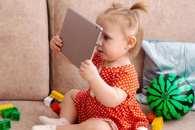 screen time affects children's brain development