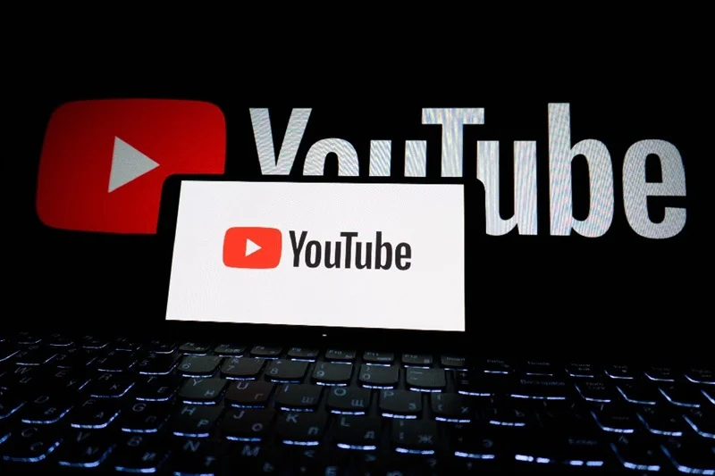 youtube recommends eating disorder videos to teens today