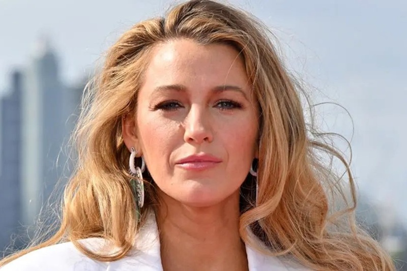 blake lively awarded $400,000 in legal fees from justin baldoni