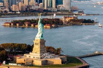 statue of liberty boat capsized in 2026